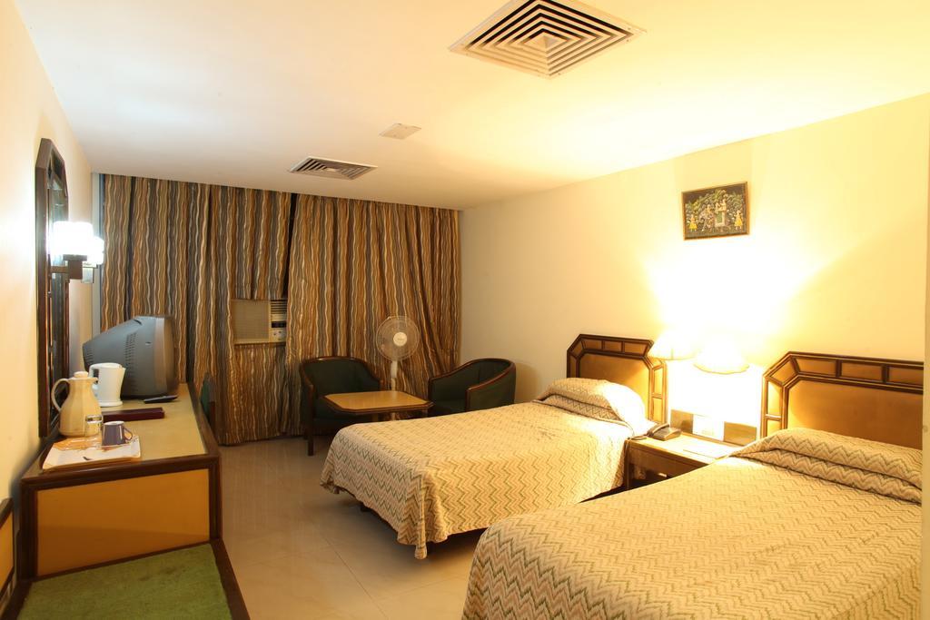 Hotel Jammu Ashok Kamer foto