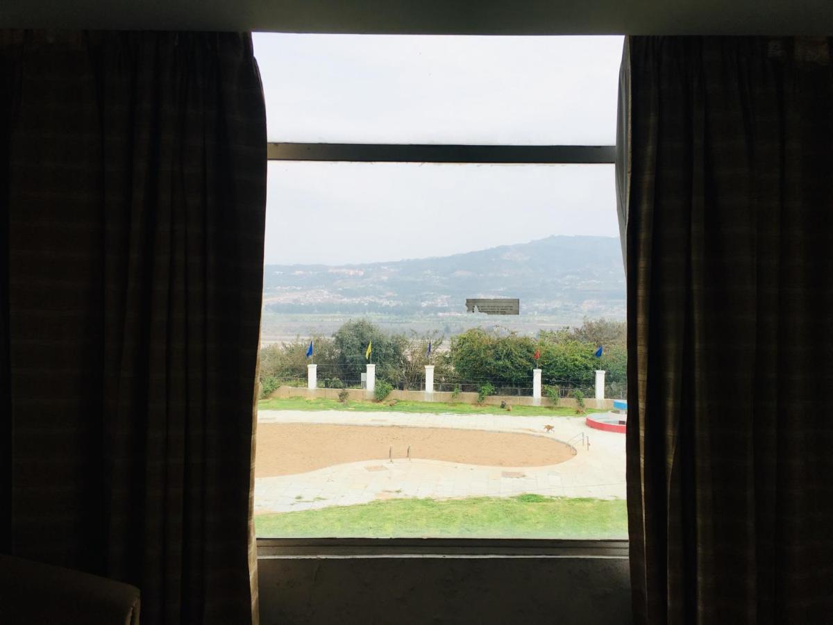 Hotel Jammu Ashok Buitenkant foto